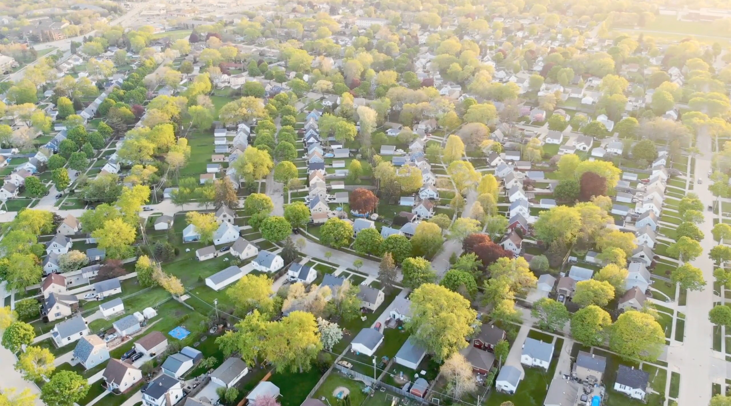 r-bk-aerial-suburb-daytime