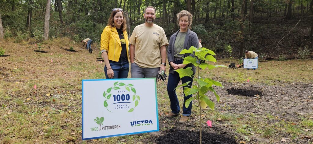 Vistra and Tree Pittsburgh Celebrate the Planting of 1,000 Trees